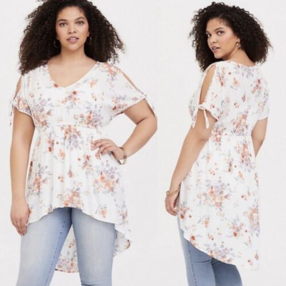 TORRID FLORAL HIGH LOW WHITE TOP COLD SHOULDER SIZE 2X